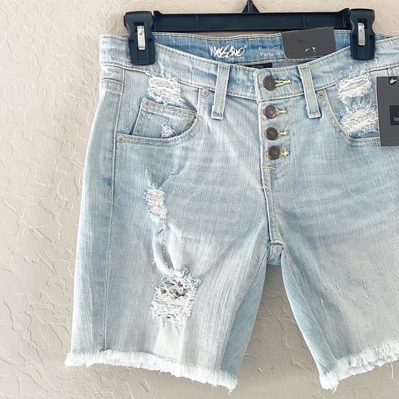 Boyfriend‎ Denim Shorts - Picture 3 of 9
